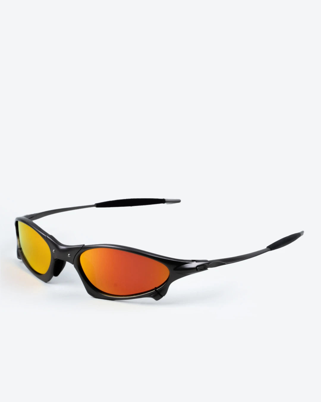 R-1-1REIGN00003.webp